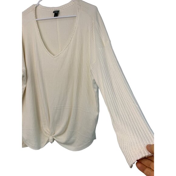 Wild Fable Women's Ivory Rib Twist Knit V-Neck Target LS  Boxy Top EUC 7515 - Picture 2 of 8